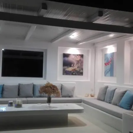 Ariakas * Parikia (Paros)